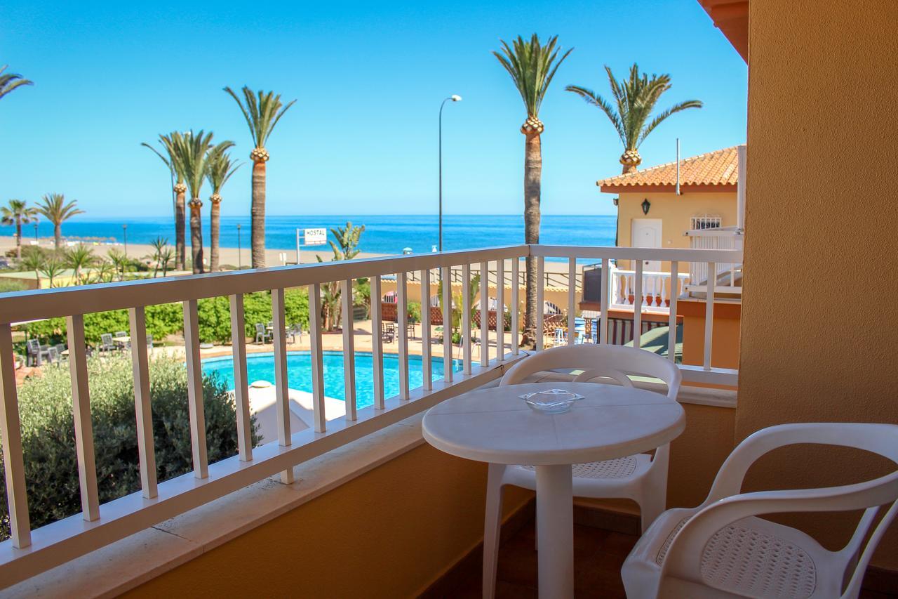 Hostal Esperanza Benajarafe Dış mekan fotoğraf