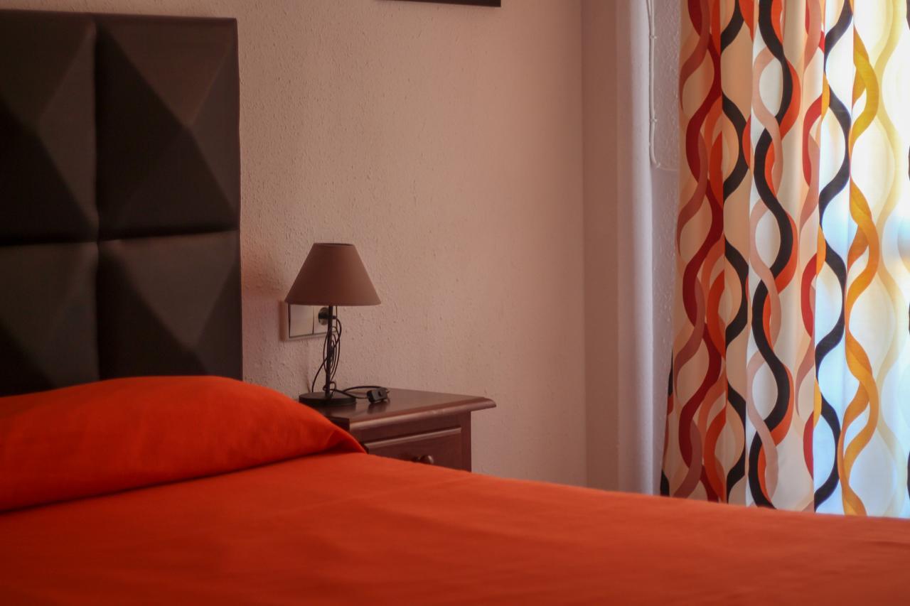 Hostal Esperanza Benajarafe Dış mekan fotoğraf