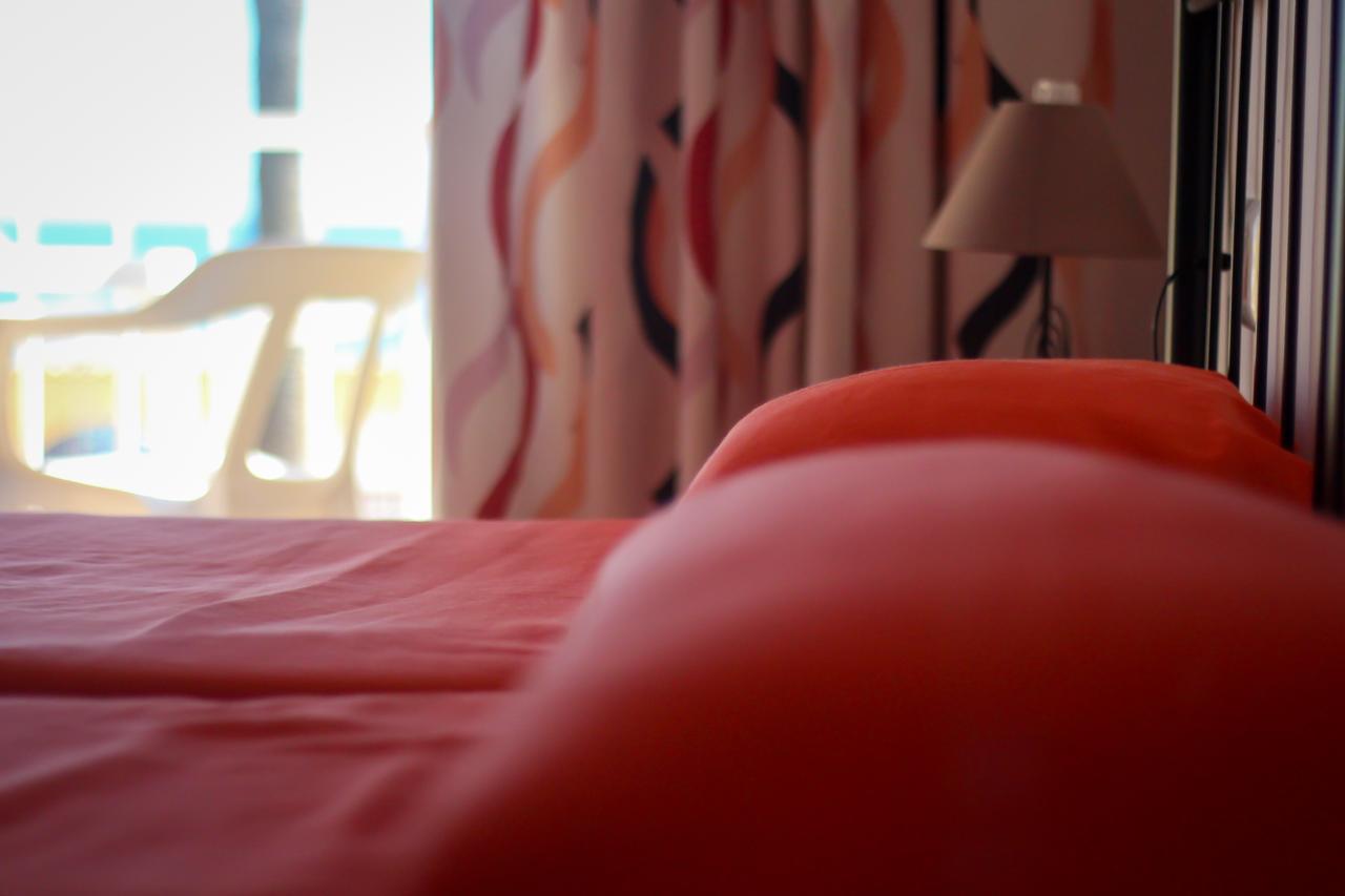 Hostal Esperanza Benajarafe Dış mekan fotoğraf